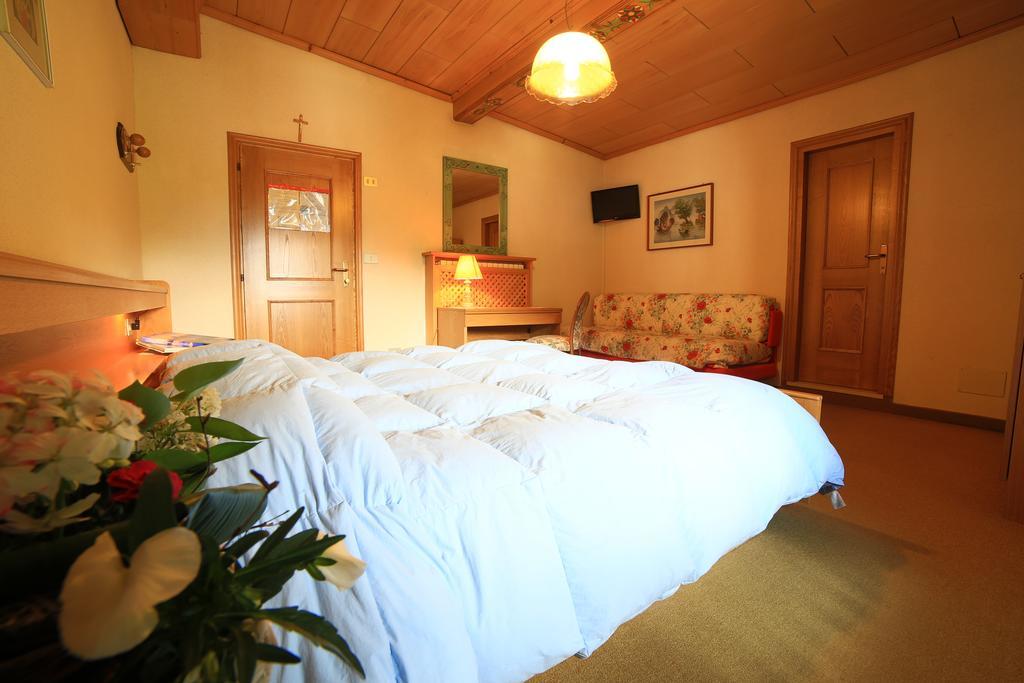 Alpenhotel La Montanara ร็อคคา ปิเอโตเร ห้อง รูปภาพ
