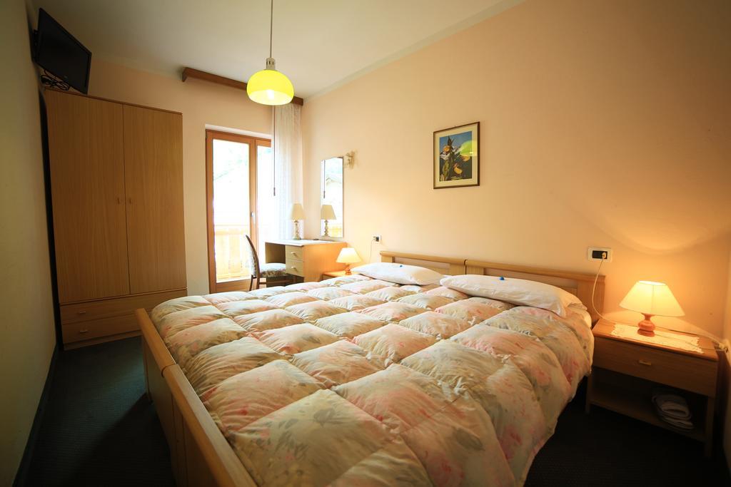 Alpenhotel La Montanara ร็อคคา ปิเอโตเร ห้อง รูปภาพ