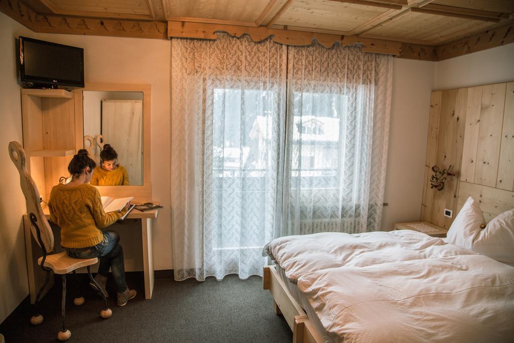 Alpenhotel La Montanara ร็อคคา ปิเอโตเร ห้อง รูปภาพ