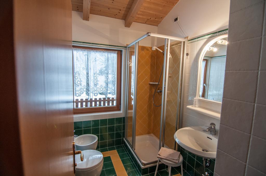 Alpenhotel La Montanara ร็อคคา ปิเอโตเร ห้อง รูปภาพ